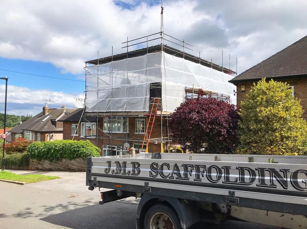 Scaffolding tubes and boards