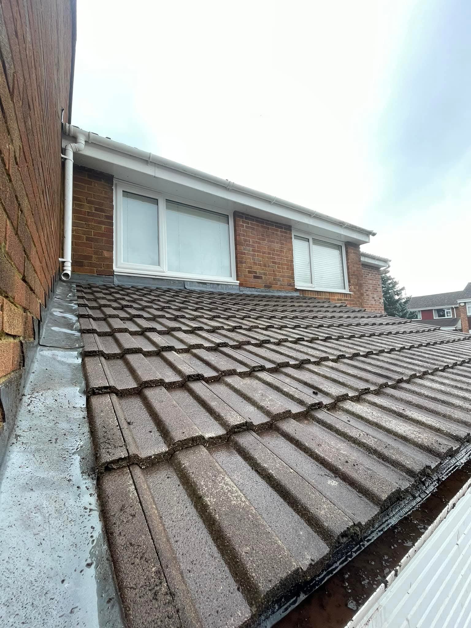 Mechanical or manual scrape on tiles