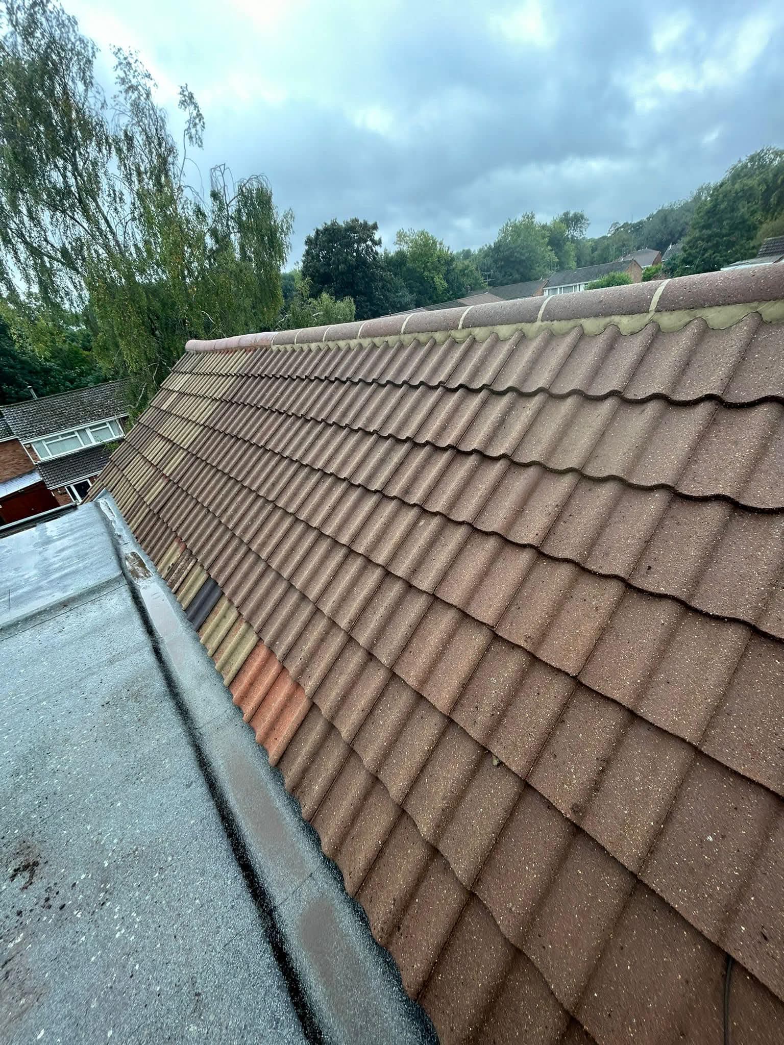 Tile roof in West London or Berkshire context